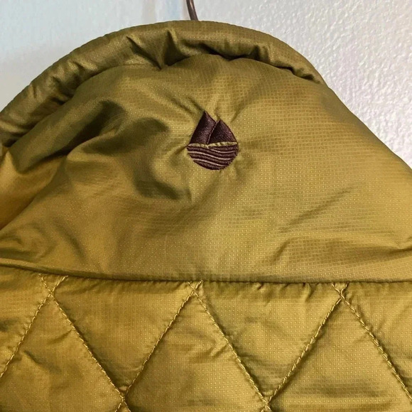 Redington women’s green puffer vest size XL - Picture 7 of 9